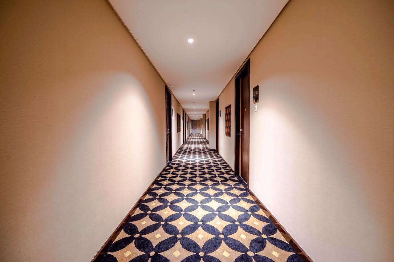 Wimarion Hotel Semarang Exterior foto